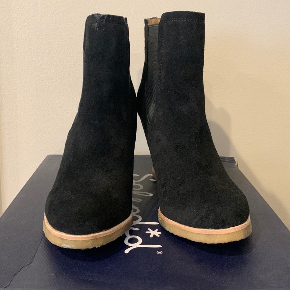 Splendid suede wedge boots